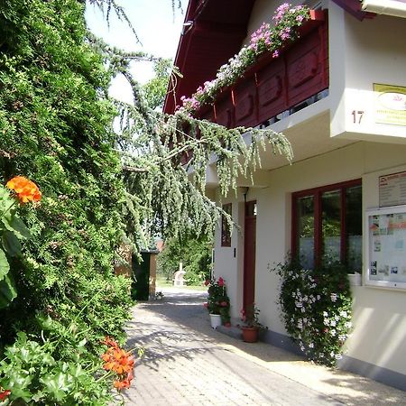 Bed and Breakfast Muskatli Vendeghaz à Hévíz Extérieur photo