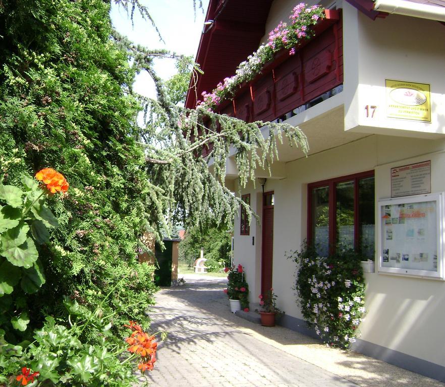 Bed and Breakfast Muskatli Vendeghaz à Hévíz Extérieur photo